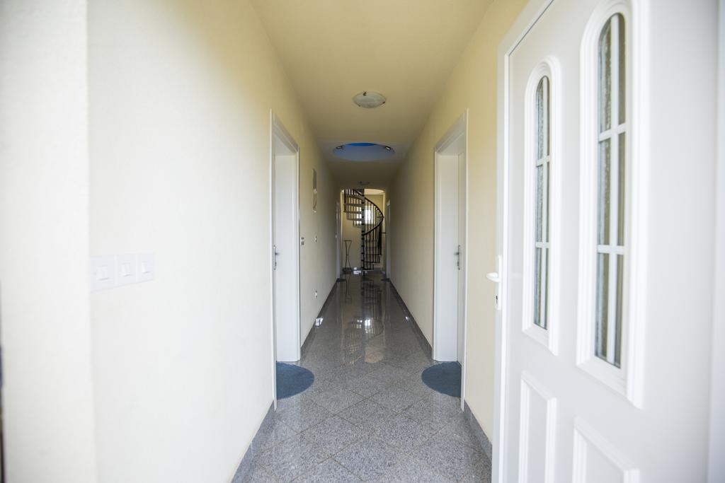 Apartments Adria Цриквеница Экстерьер фото