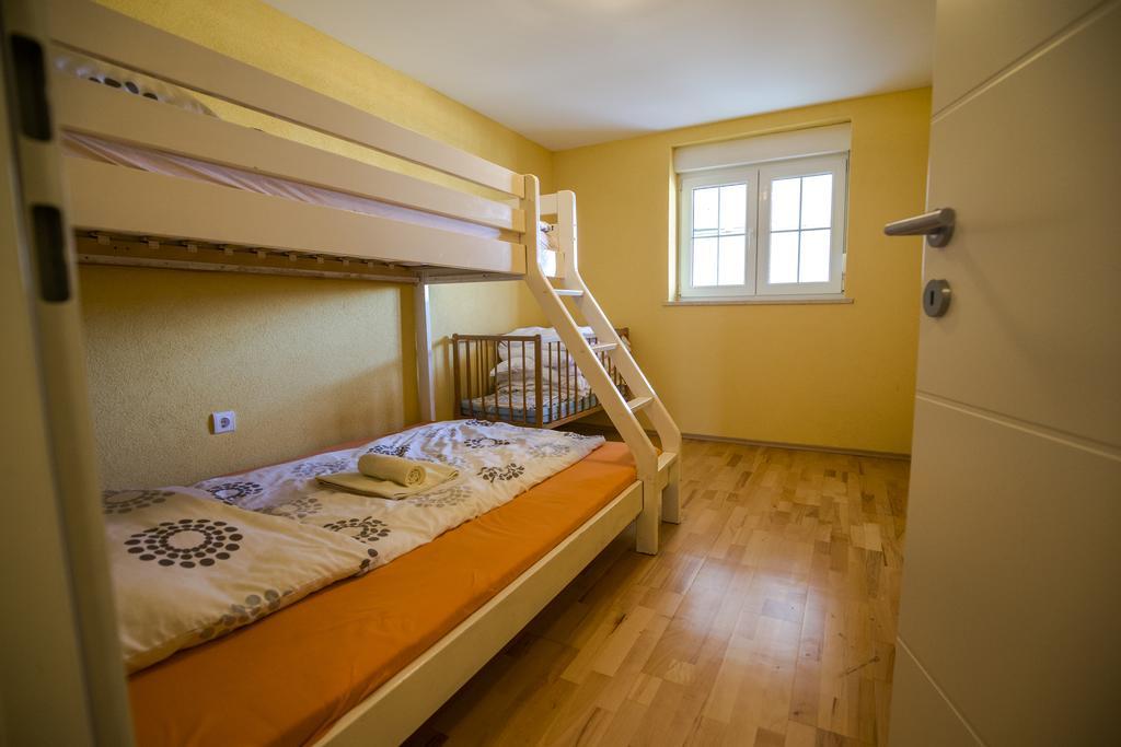 Apartments Adria Цриквеница Экстерьер фото